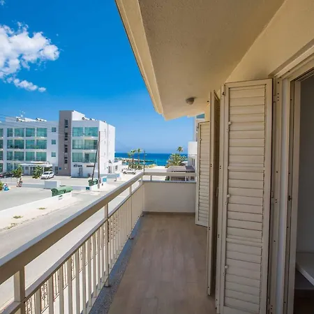 Villa Delfini 16 Protaras